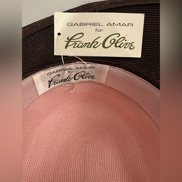 Gabriel Amar for Frank Olive. - Picture 8 of 9